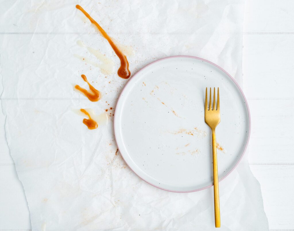 Yeme Bozuklukları Nedir? Belirtileri, Nedenleri ve Psikolojik Destek Süreci